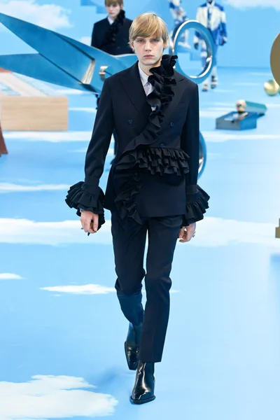 Look 47